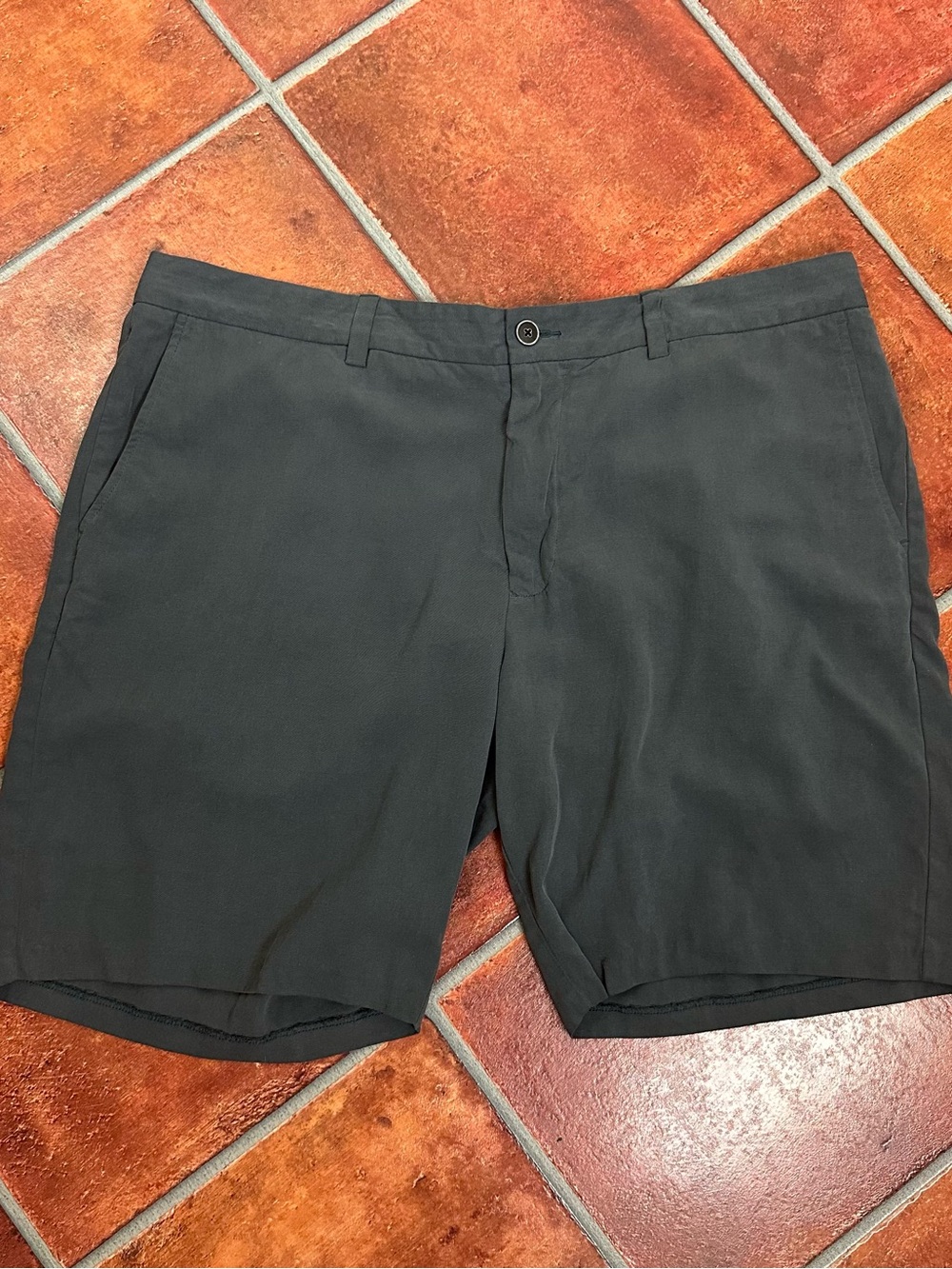 Tommy Bahama 100% Silk Flat Front Men's Shorts